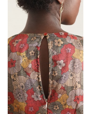 robe motifs fleurs et volants