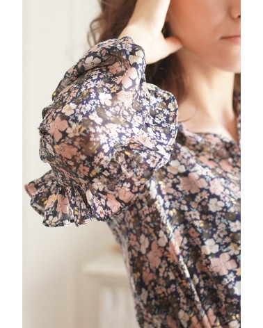 Robe avec volants aux manches