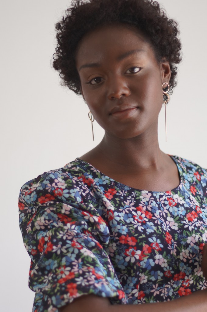 Robes à manches courtes bouffantes.