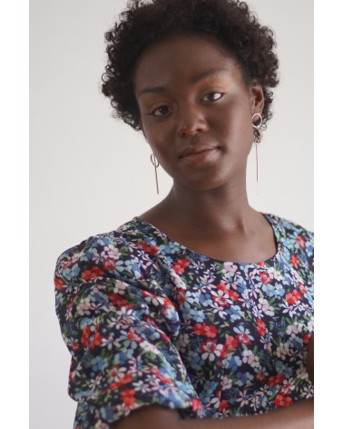 Robes à manches courtes bouffantes.