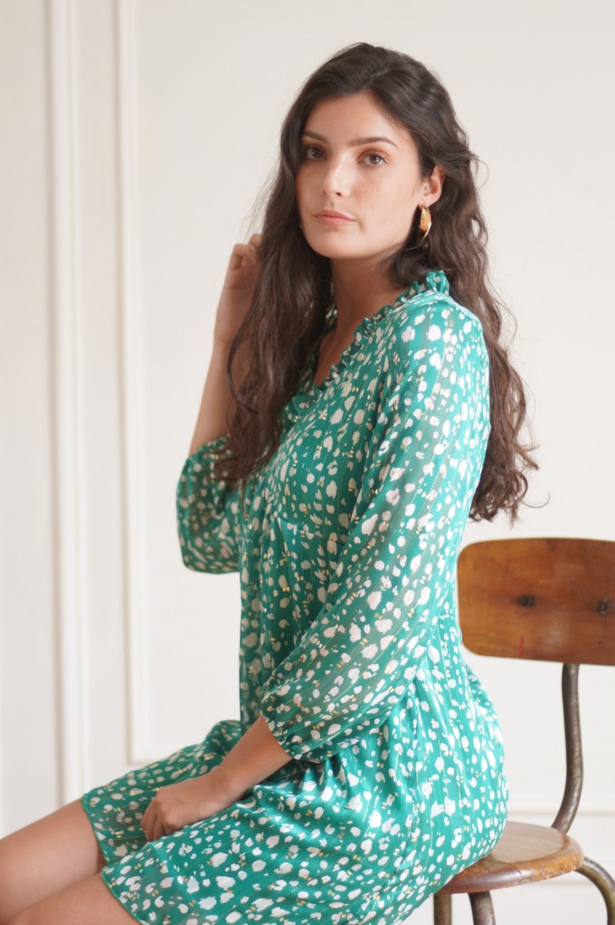 Robe courte verte à motifs