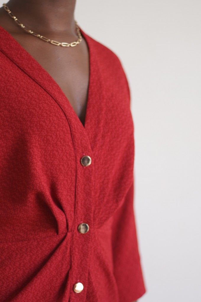 Robe avec décolleté en V