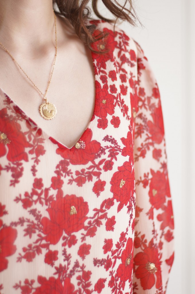 Robe décolleté en V