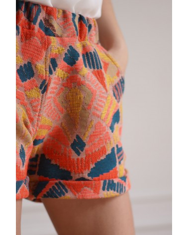Short à motifs colorés