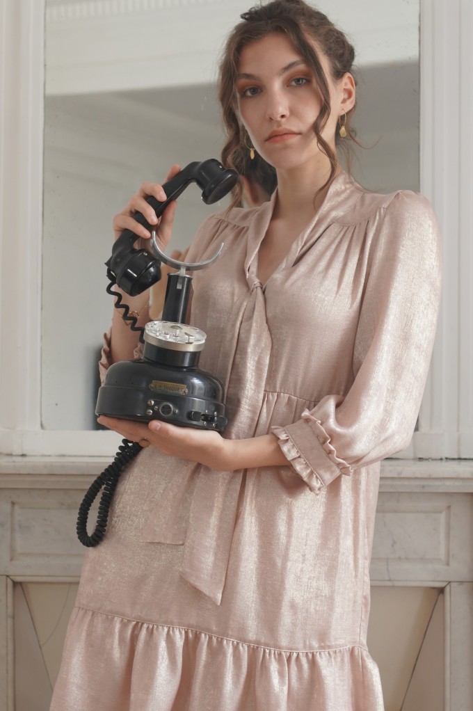 Robe courte à volants