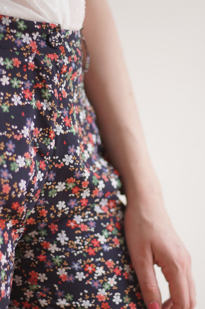 Pantalons motifs fleurs