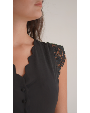 Robe courte col festonné